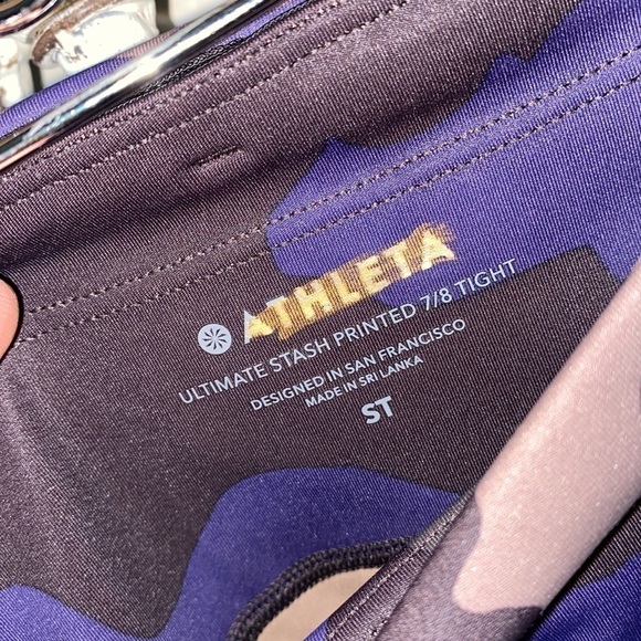 Athleta ultimate stash pocket printed 7/8 camo tights leggings small tall‎ - Picture 6 of 11